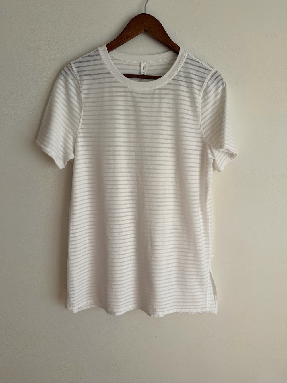 Lululemon Uncovered Tall Tee Sheer Striped Short Sleeve Shirt White Size 8 M